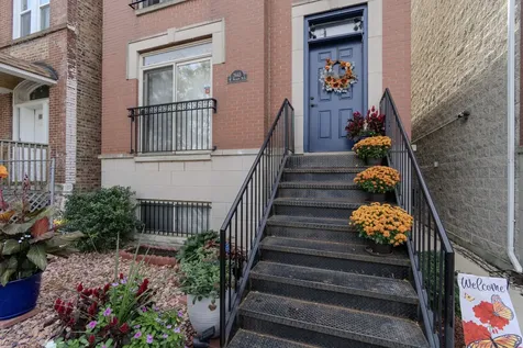 2665 West Warren Boulevard Chicago IL 60612