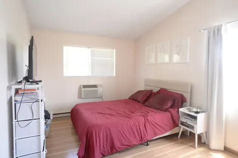 1574 West Crystal Rock Court Round Lake Beach IL 60073