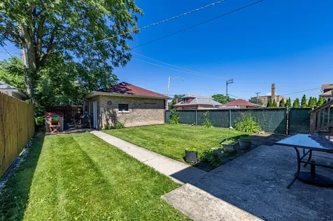 2402 East Avenue Berwyn IL 60402