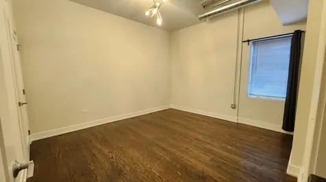 4428 North Sheridan Road Chicago IL 60640