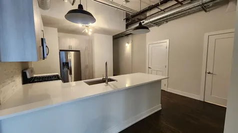 4428 North Sheridan Road Chicago IL 60640