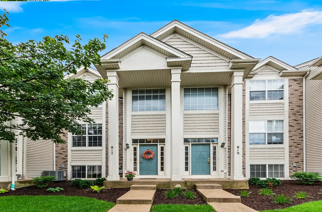 817 Summit Creek Drive Shorewood IL 60404