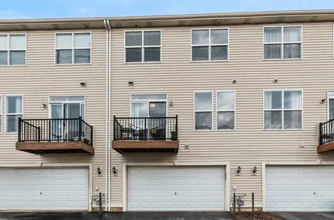 817 Summit Creek Drive Shorewood IL 60404