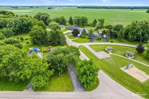 883 Holiday Drive Lake Holiday IL 60548