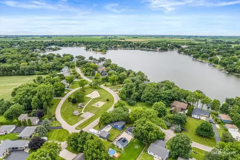 883 Holiday Drive Lake Holiday IL 60548
