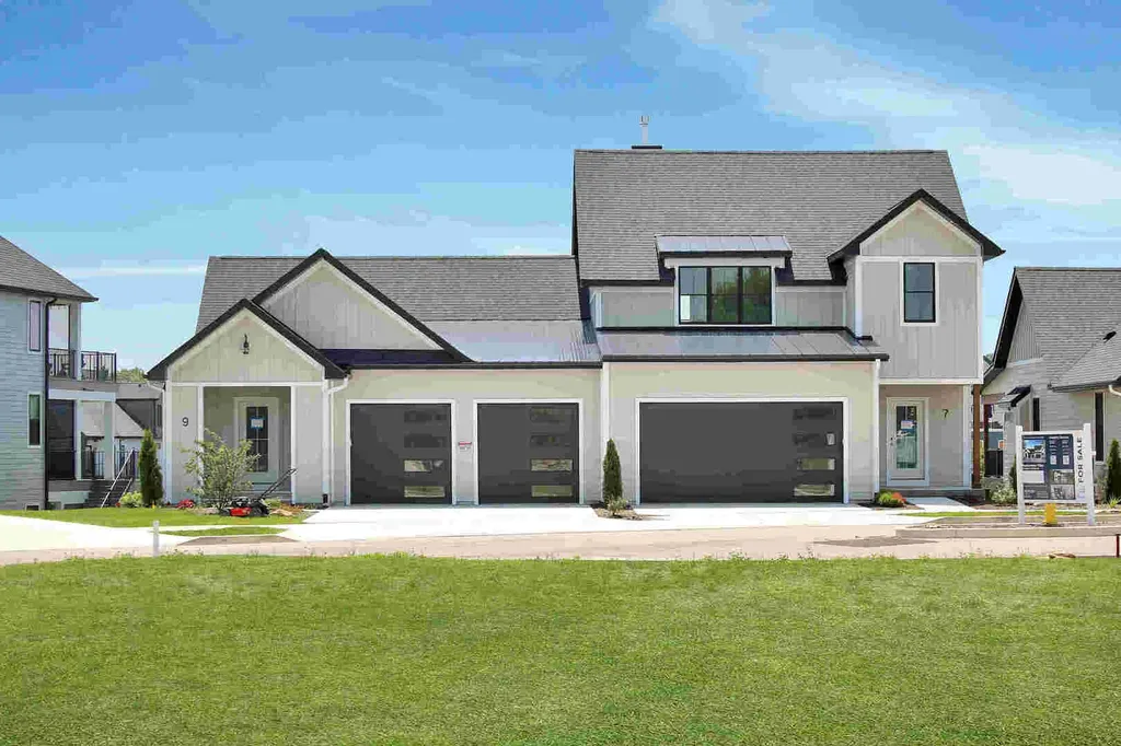 9 Beech Tree Place Ottawa IL 61350