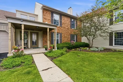 117 Dunham Place Common St. Charles IL 60174