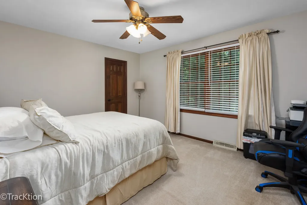 22W166 Mccarron Road Glen Ellyn IL 60137