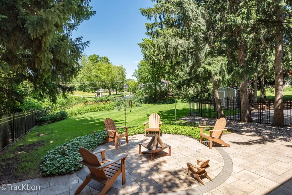 22W166 Mccarron Road Glen Ellyn IL 60137