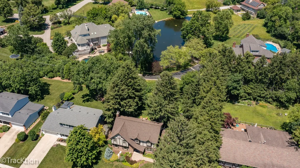 22W166 Mccarron Road Glen Ellyn IL 60137