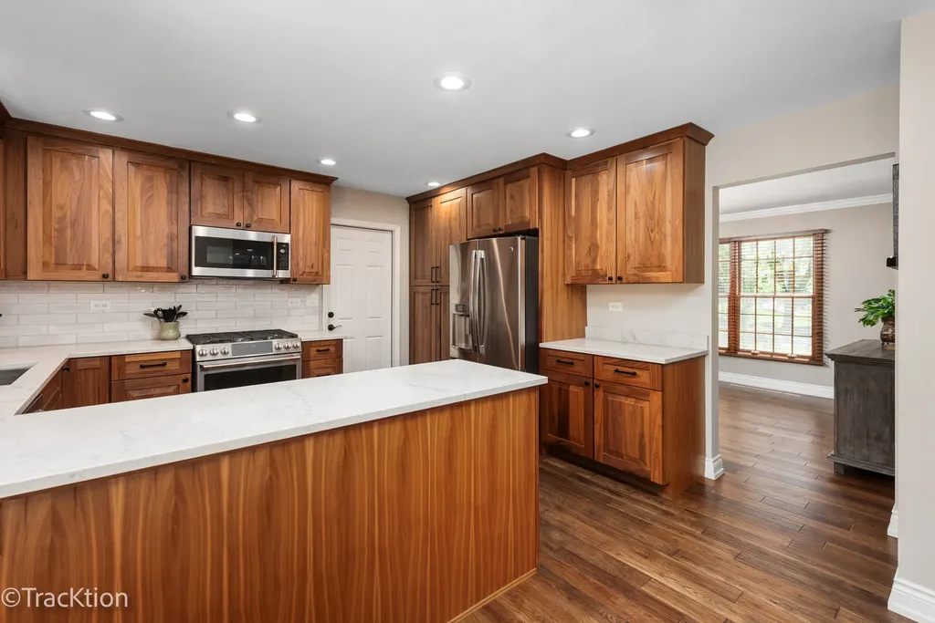22W166 Mccarron Road Glen Ellyn IL 60137