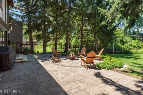 22W166 Mccarron Road Glen Ellyn IL 60137