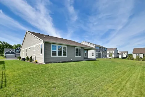 1174 Larswood Lane Crystal Lake IL 60012