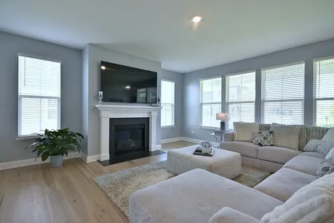1174 Larswood Lane Crystal Lake IL 60012