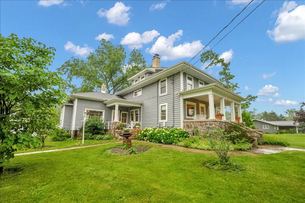 11516 Country Club Road Woodstock IL 60098