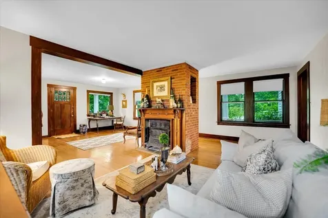 11516 Country Club Road Woodstock IL 60098