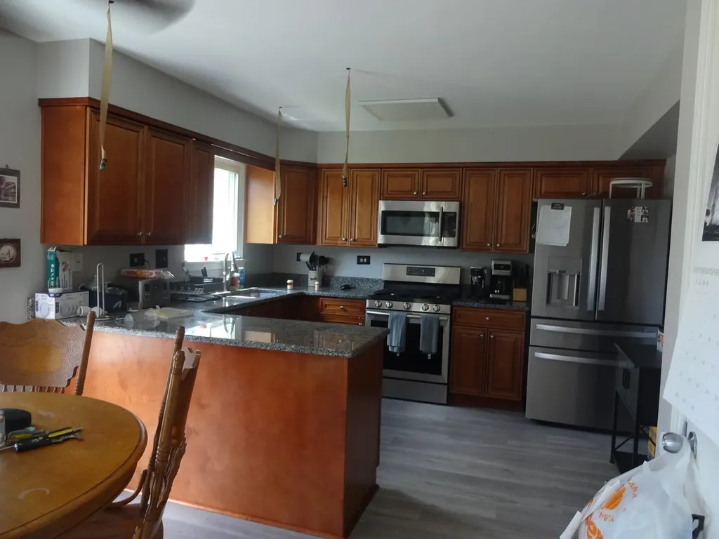 1230 Trinity Drive Carol Stream IL 60188
