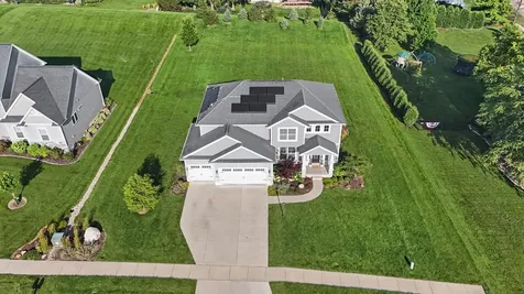 1401 Briarwood Lane Mahomet IL 61853