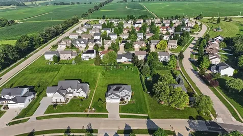 1401 Briarwood Lane Mahomet IL 61853