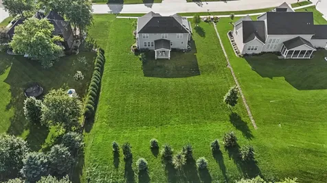 1401 Briarwood Lane Mahomet IL 61853