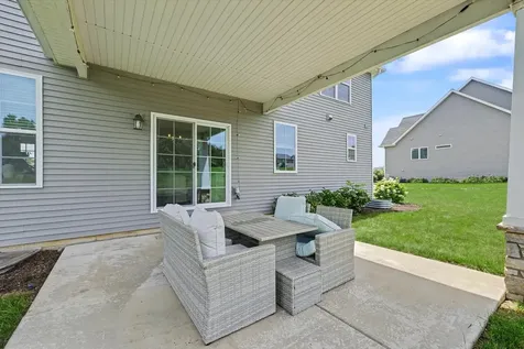 1401 Briarwood Lane Mahomet IL 61853
