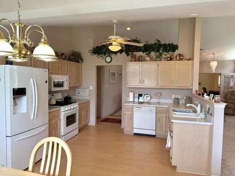 8821 Bluebird Drive Tinley Park IL 60487