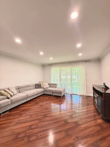 1168 Middlebury Lane Wheeling IL 60090