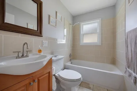 1116 Maple Lane Elk Grove Village IL 60007