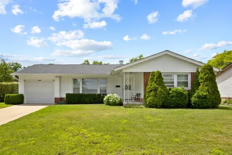 1116 Maple Lane Elk Grove Village IL 60007