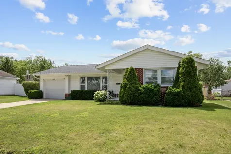 1116 Maple Lane Elk Grove Village IL 60007