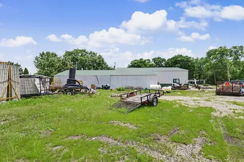 809 North Main Street Farmer City IL 61842