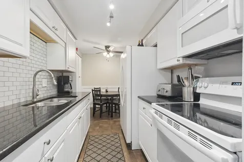 3943 West 104th Street Chicago IL 60655