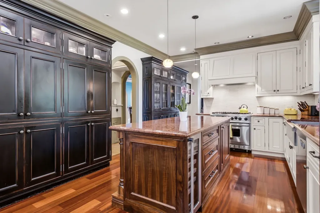 1010 Sheridan Road Wilmette IL 60091