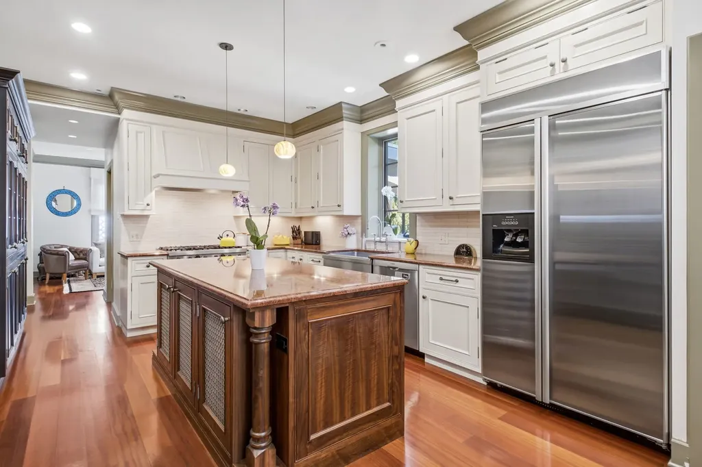 1010 Sheridan Road Wilmette IL 60091