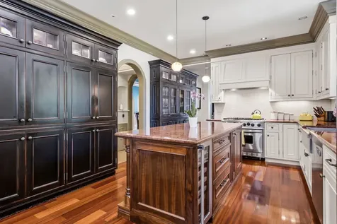 1010 Sheridan Road Wilmette IL 60091