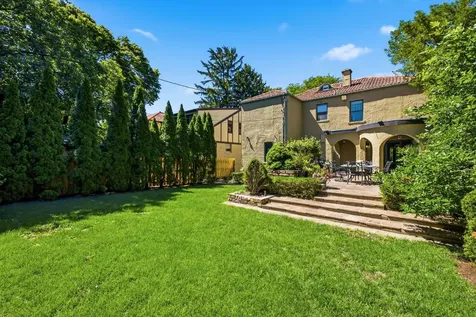 1010 Sheridan Road Wilmette IL 60091