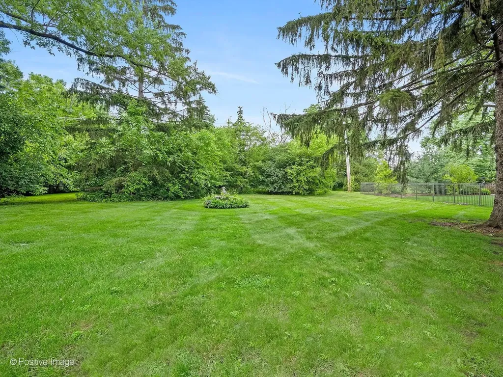 526 67TH Place Willowbrook IL 60527