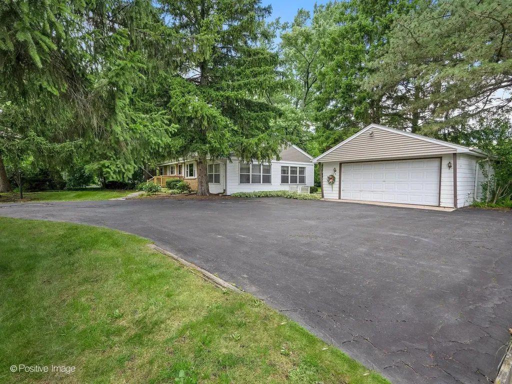 526 67TH Place Willowbrook IL 60527