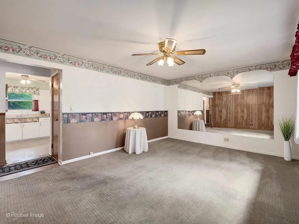 526 67TH Place Willowbrook IL 60527