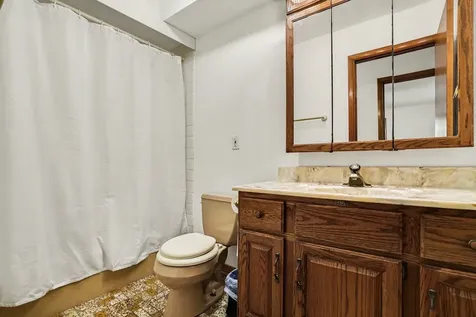 41 East Larkspur Lane Bristol IL 60512