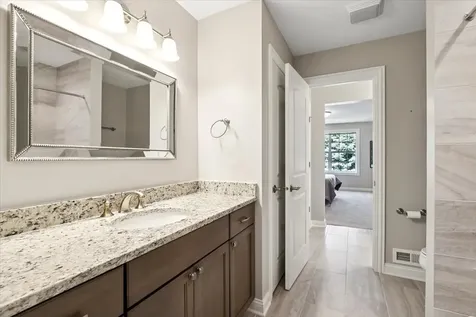1814 Torrey Parkway Libertyville IL 60048