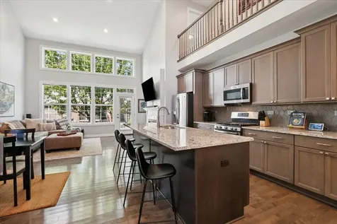 1814 Torrey Parkway Libertyville IL 60048