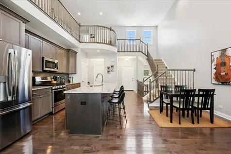 1814 Torrey Parkway Libertyville IL 60048
