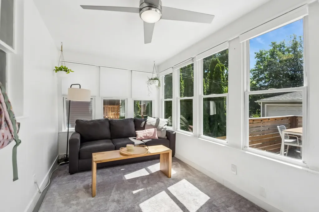 4626 North Kilbourn Avenue Chicago IL 60630