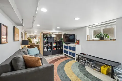 4626 North Kilbourn Avenue Chicago IL 60630