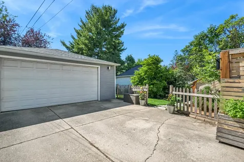 4626 North Kilbourn Avenue Chicago IL 60630