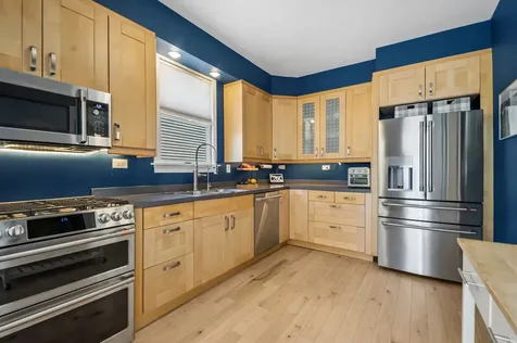 4626 North Kilbourn Avenue Chicago IL 60630