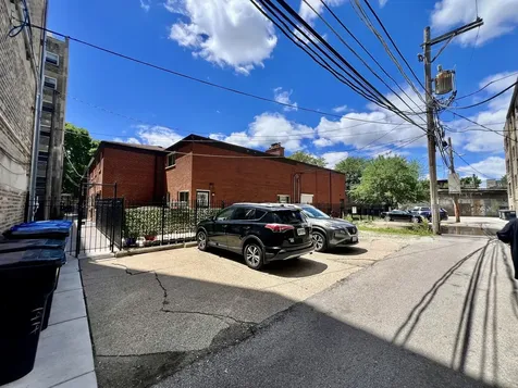 1414 West Chase Avenue Chicago IL 60626