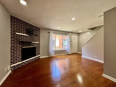 1414 West Chase Avenue Chicago IL 60626
