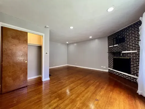 1414 West Chase Avenue Chicago IL 60626